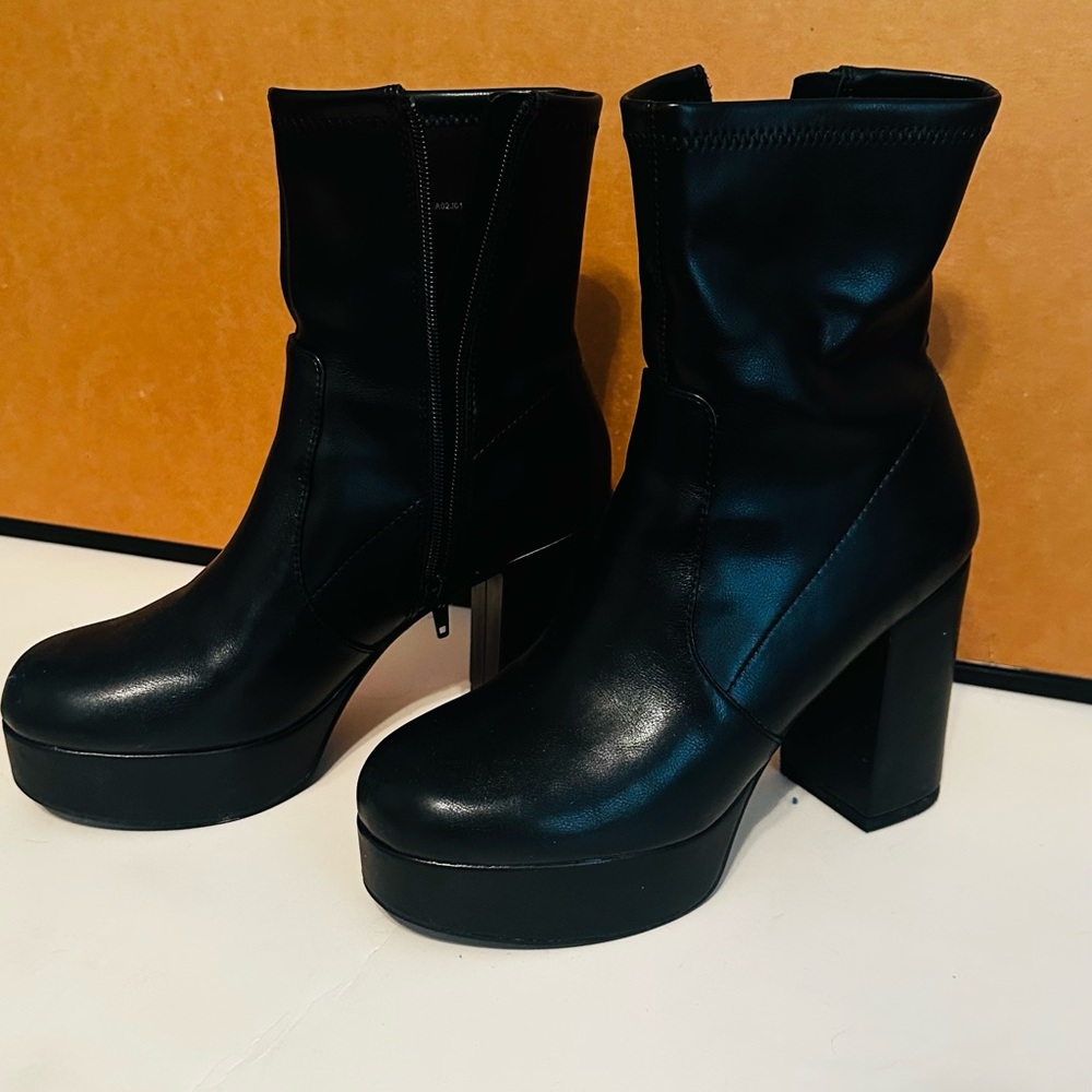 Madden Girl Black Ankle Booties with Chunky Platform